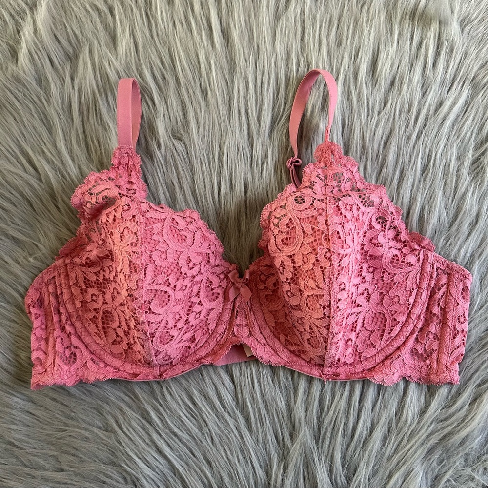 Victoria’s Secret Body By Victoria Lined Demi Bra Womens Size 38C Pink Floral